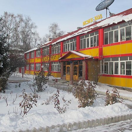 Otel Issyk-Kul Karakol Eksteriør bilde