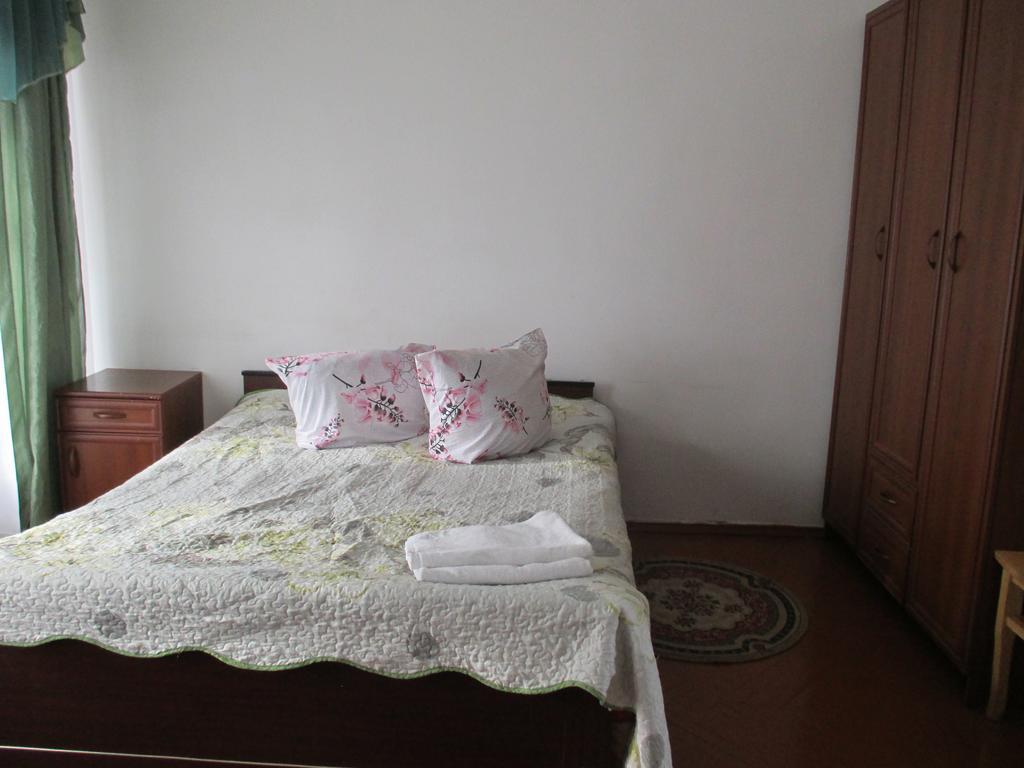 Otel Issyk-Kul Karakol Eksteriør bilde