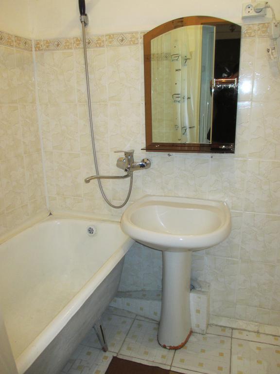 Otel Issyk-Kul Karakol Rom bilde