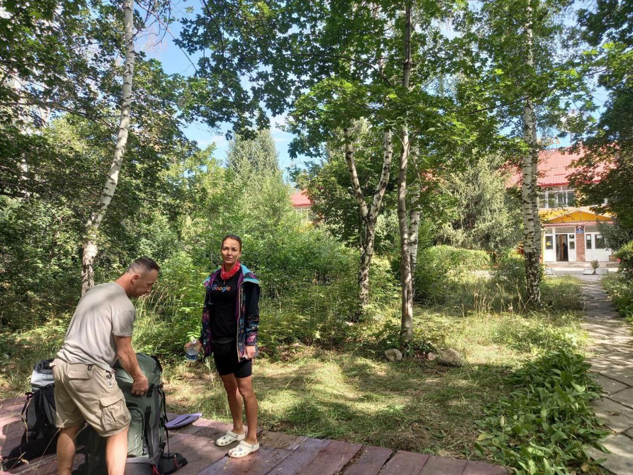 Otel Issyk-Kul Karakol Eksteriør bilde