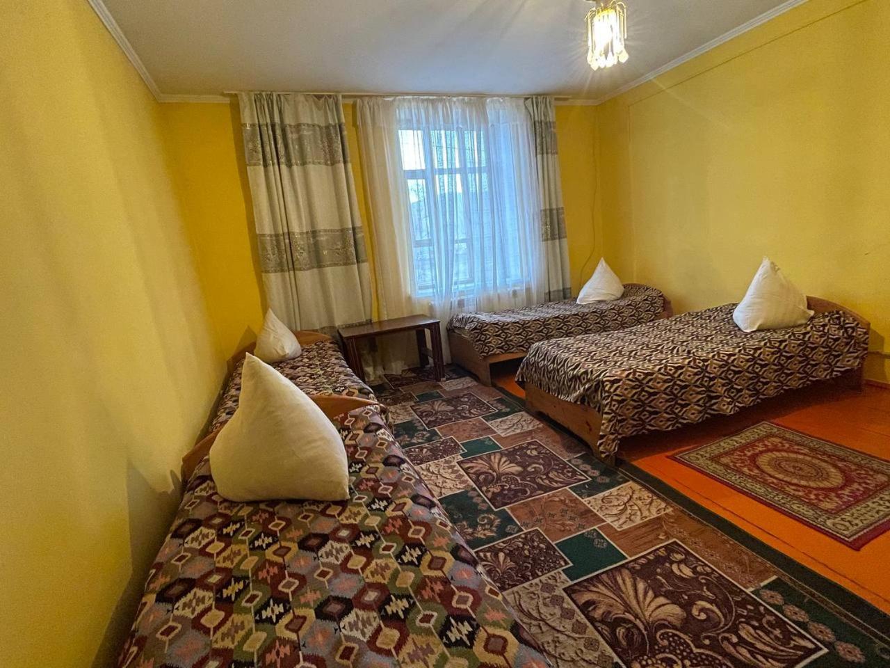 Otel Issyk-Kul Karakol Eksteriør bilde