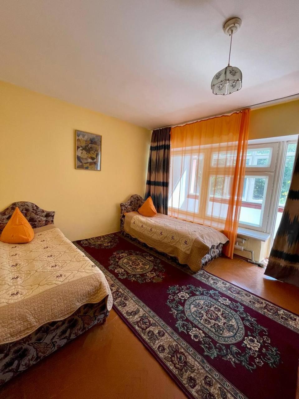 Otel Issyk-Kul Karakol Eksteriør bilde