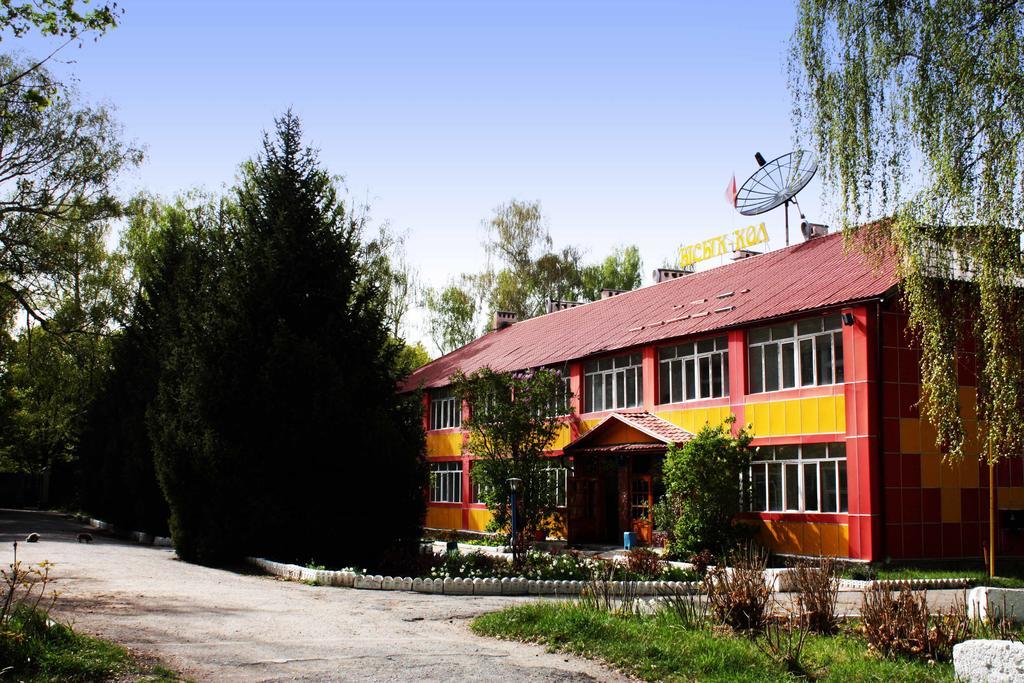 Otel Issyk-Kul Karakol Eksteriør bilde
