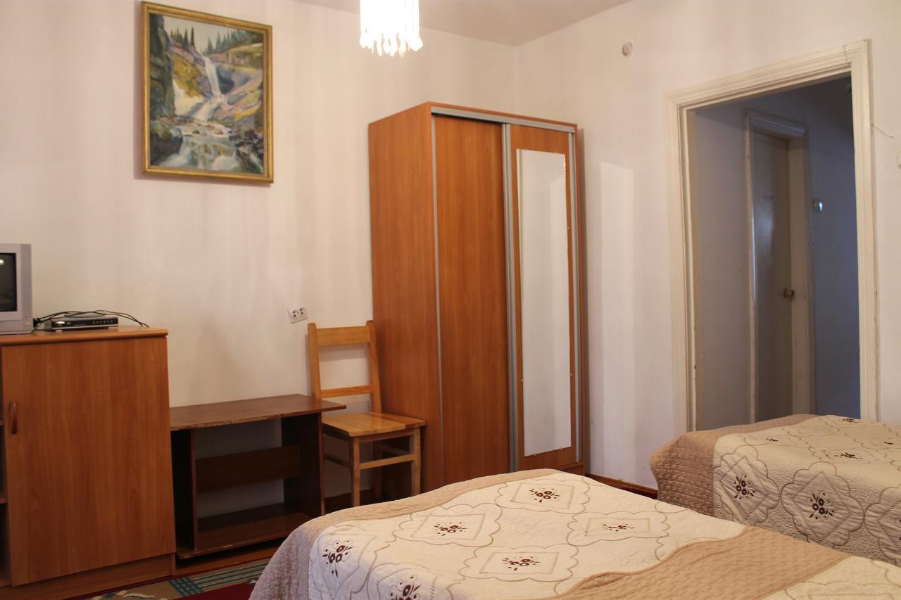 Otel Issyk-Kul Karakol Eksteriør bilde